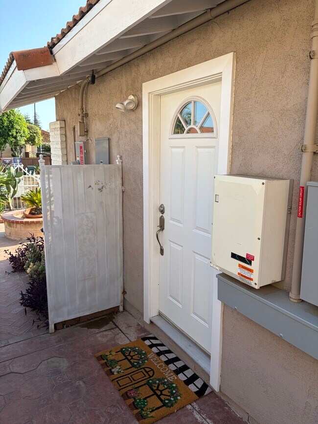 Entrada de la puerta - 3343 Tannencrest Dr