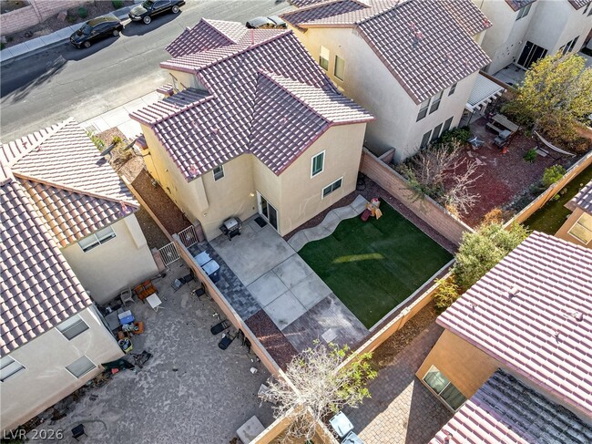 Building Photo - 4730 W Shelbourne Ave