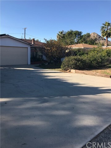 Foto principal - 3191 Mt Vernon Ave