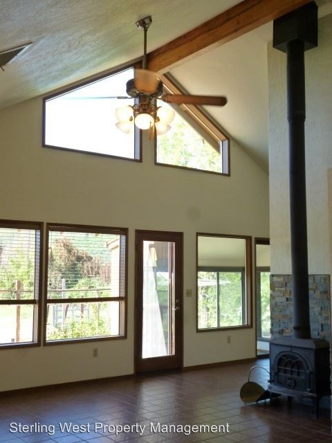 Foto del edificio - 290 E Ashland Ln