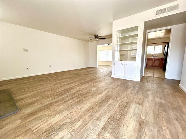 Building Photo - 26632 Oakmont Dr