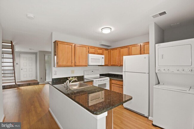 Foto del edificio - 1804 Bryant St NE