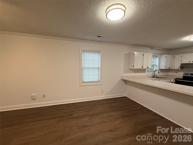 Foto del edificio - 131 McKendree Rd