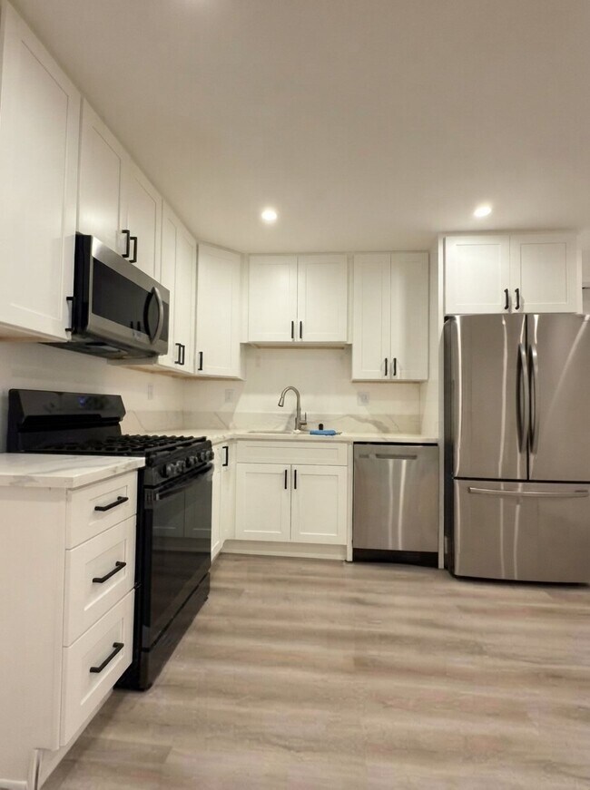 Foto del edificio - 6512 Osler St