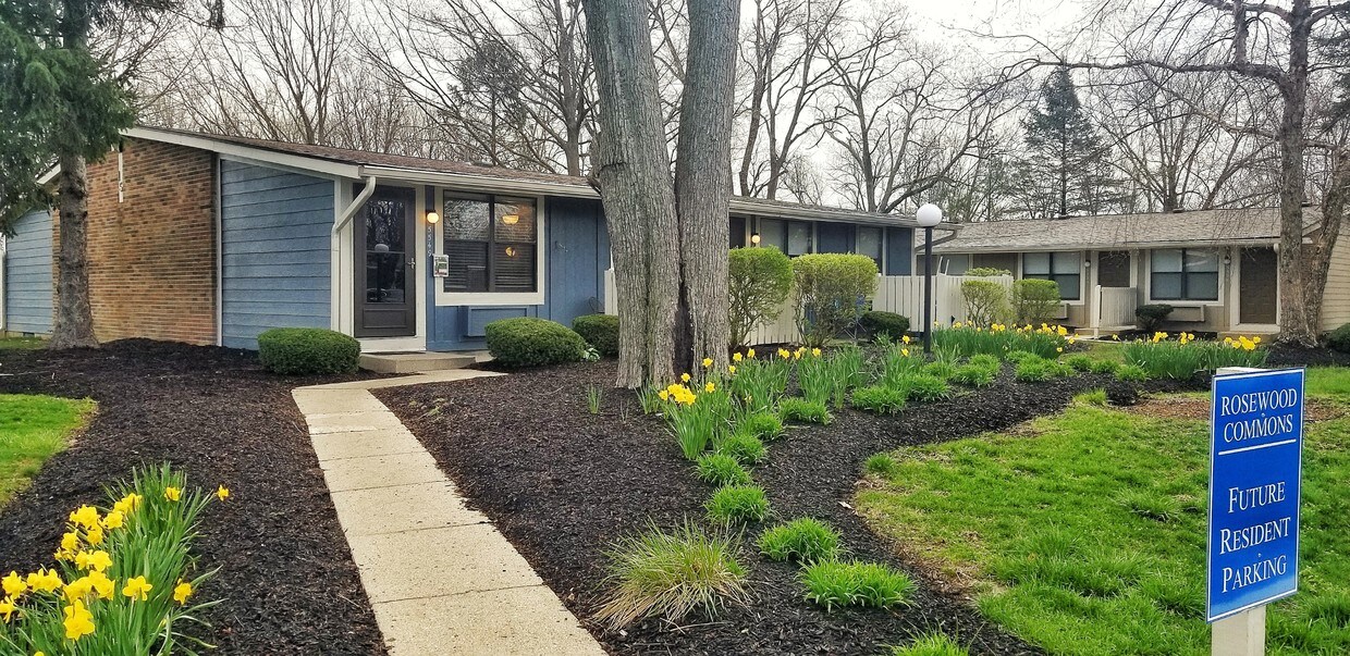 Rosewood Commons Apartments Indianapolis, IN