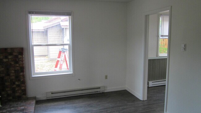 Foto del edificio - Newly Remodeled 3 Bedroom, 2 Bath Home on Montezuma Avenue