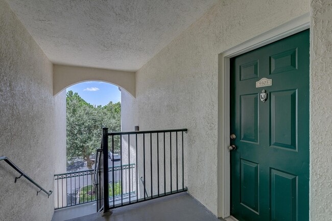 Building Photo - 9303 Myrtlewood Cir W