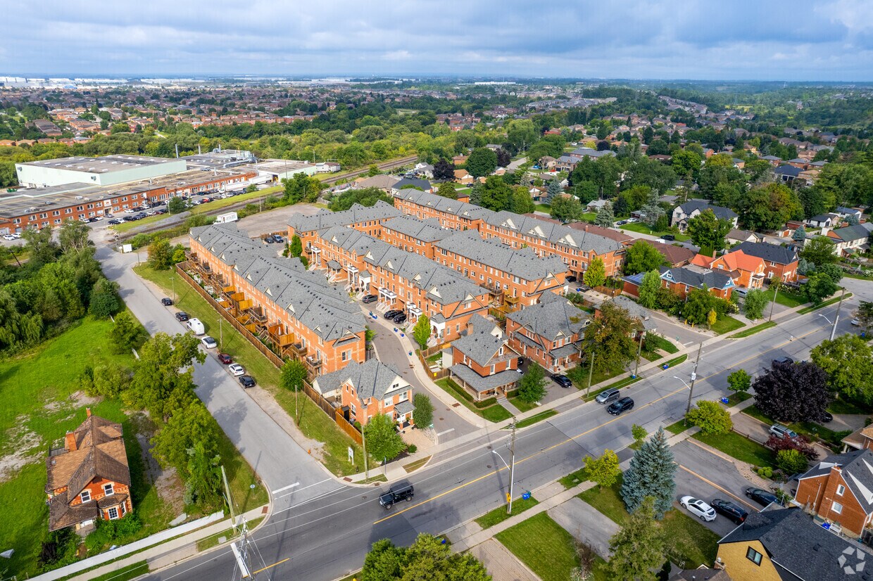 Aerial Photo - 67 City Park Cir