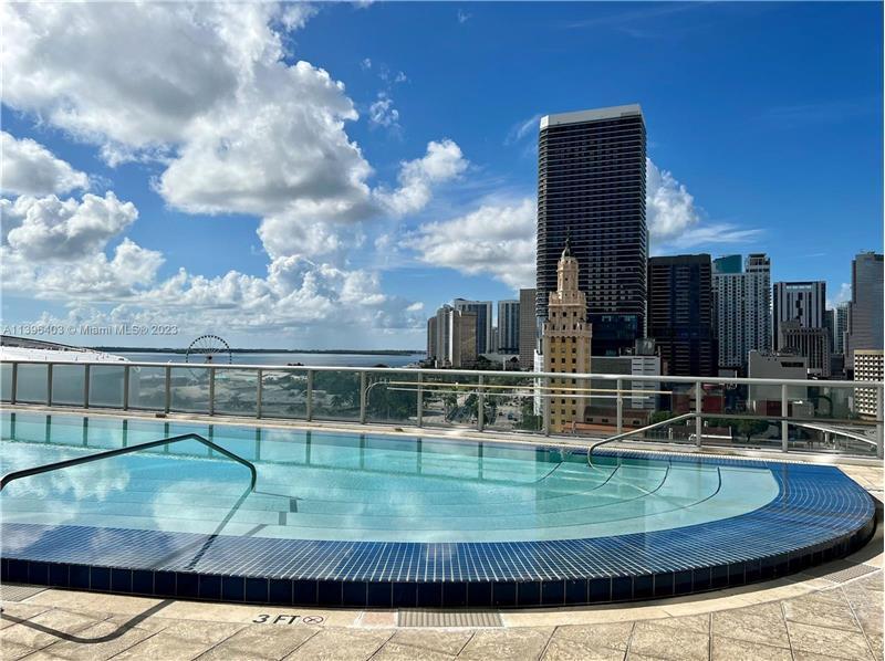 Primary Photo - 888 Biscayne Blvd