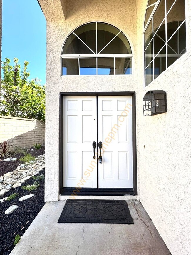 Building Photo - FULLY REMODELED CHINO HILLS BEAUTY! 4 BEDROOMS OFFICE 3-CAR GARAGE TOP SCHOOLS