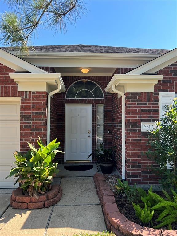 Foto del edificio - 6310 Haddock Ct