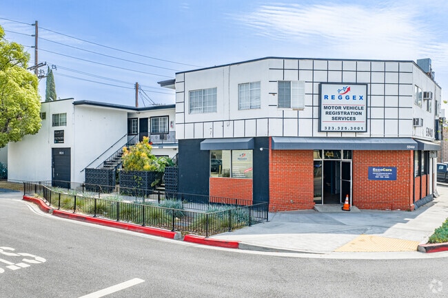 Building Photo - Dream Lofts