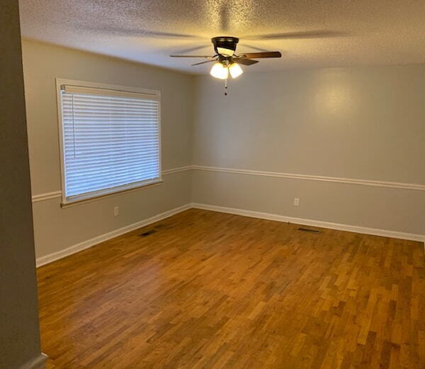 Building Photo - 3 Bedroom, 2 Bath Home!