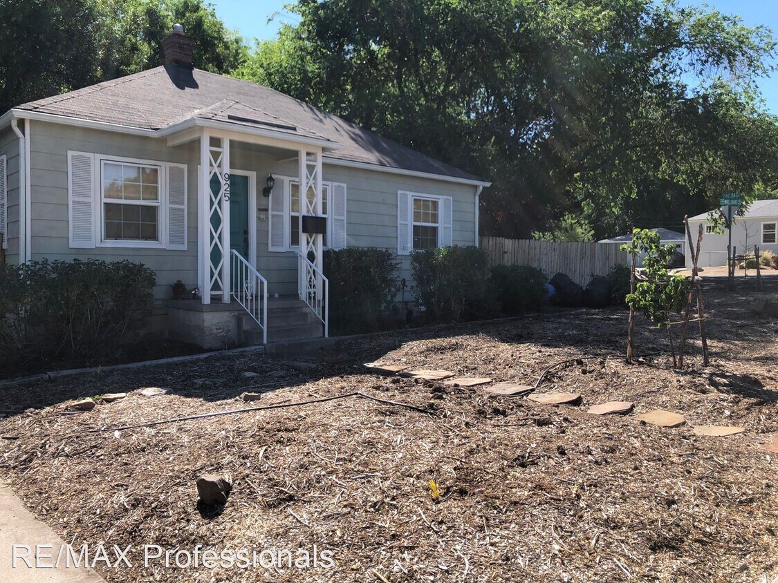 Primary Photo - 2 br, 1.5 bath House - 925 Williams