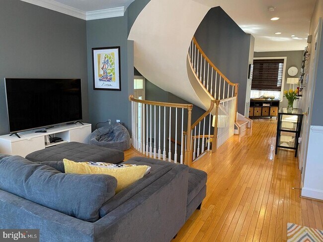 Foto del edificio - 150 Herndon Mill Cir