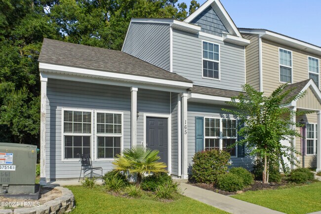 Building Photo - 165 Bella Way