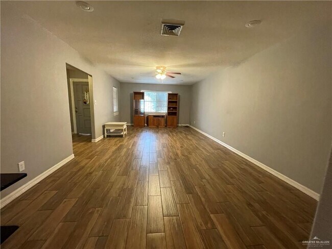 Foto del edificio - 8179 E State Hwy 107