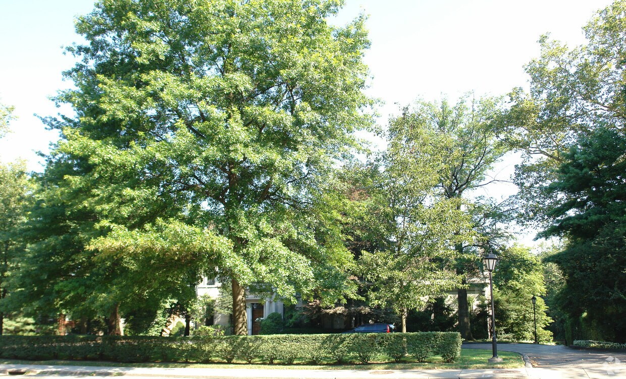 HILLMAN HOUSE Apartments Pittsburgh, PA