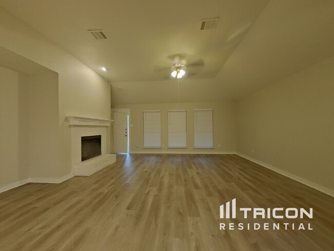 Building Photo - 1017 Shenandoah Way Forney TX