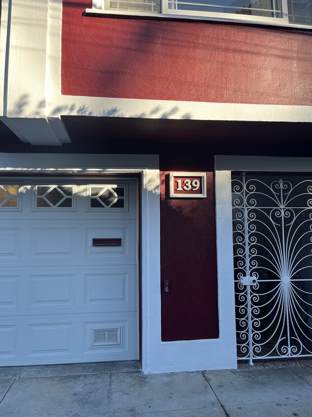 Foto principal - 139 Ripley St