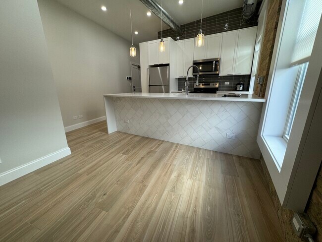 Foto del edificio - 601 Green Bay Rd