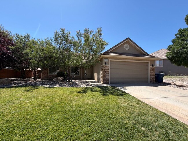 Foto del edificio - 519 Harvest Ln