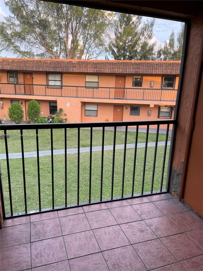 Foto del edificio - 6385 W 27th Ave