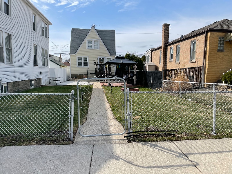 Primary Photo - 3246 N Ozark Ave