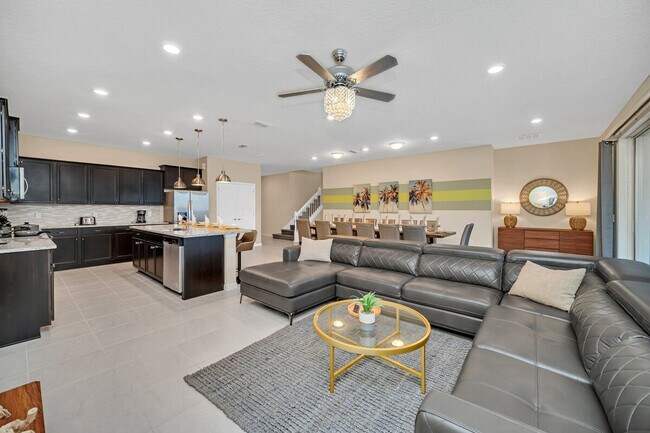 Building Photo - 2037 Lelani Cir