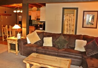 Building Photo - 4200 Lodgepole Cir