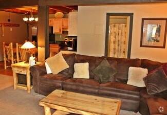 Building Photo - 4200 Lodgepole Cir