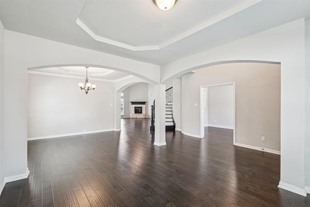 Foto del edificio - 6043 Oakmere Ln