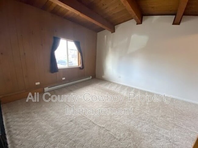 Building Photo - 1000 E Garfield St