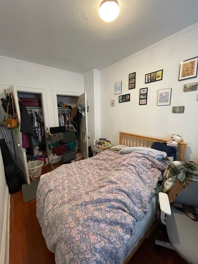 Building Photo - 52 Fenway