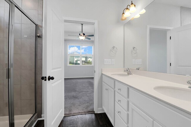 Foto del edificio - Pristine and Calm Home in Moncks Corner