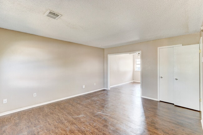 Photo - $300 Off The First Month's Rent!! Discover Your New Home: 2-Bedroom Duplex Now Available in Edmon...