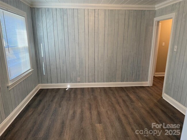 Foto del edificio - 213 Magnolia St