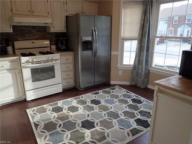 Building Photo - 1134 Gleaning Close