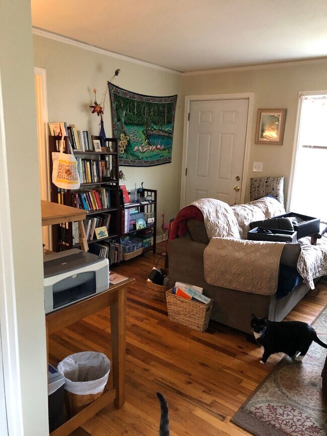 Foto del edificio - Charming N. Portland Apartment located in the Piedmont Neighborhood!