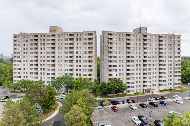 Building Photo - Highview Glen