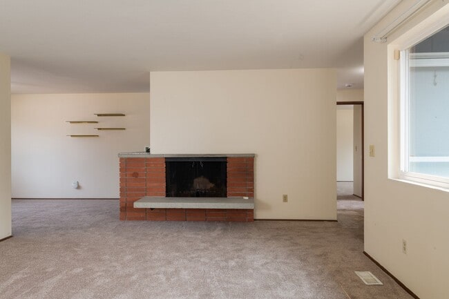 Building Photo - 17656 SE 267th Pl