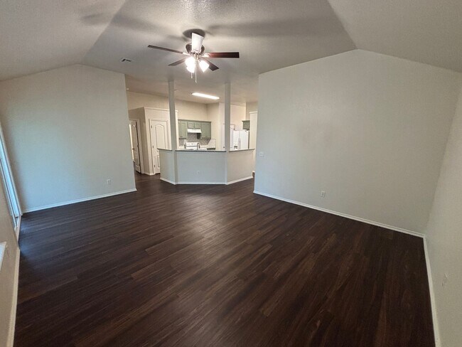 Foto del edificio - Wonderful 3 Bed 2 Bath Home in Norman