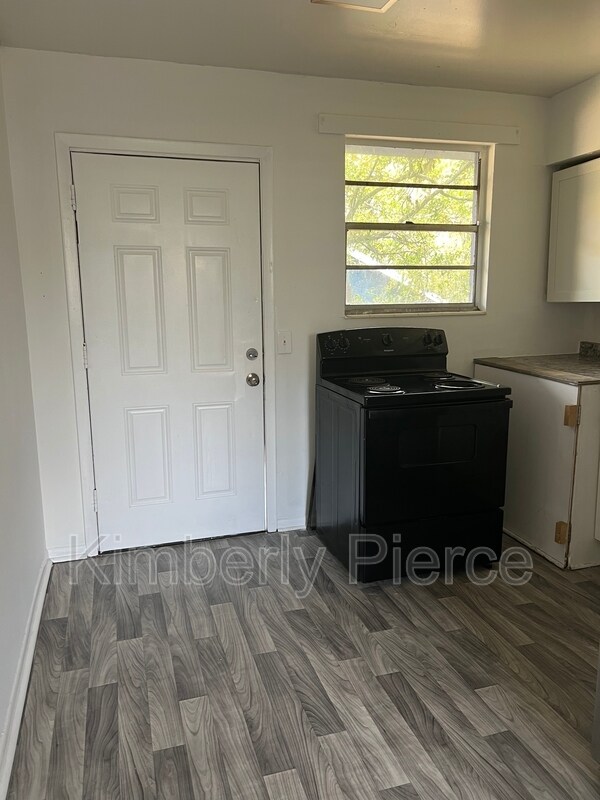 Foto del edificio - 1554 W 22nd St