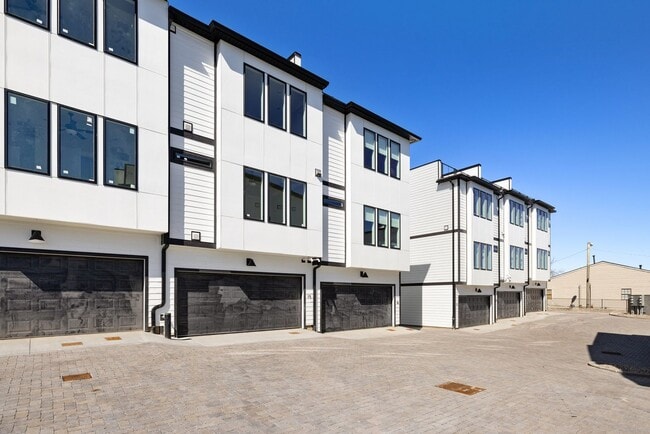 Photo - 223 Oceola Ave House