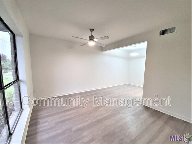 Building Photo - 8036 Bayou Fountain Ave