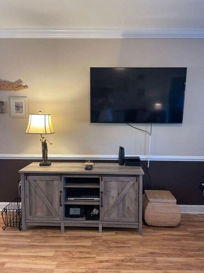 Foto del edificio - 4869 Magnolia Pointe Ln