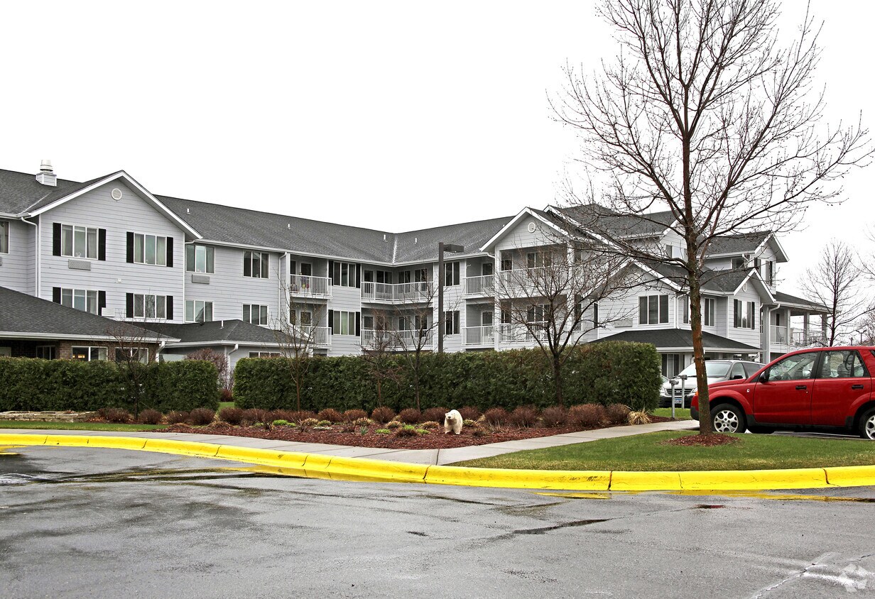 The Lodge at White Bear Apartments White Bear Lake, MN
