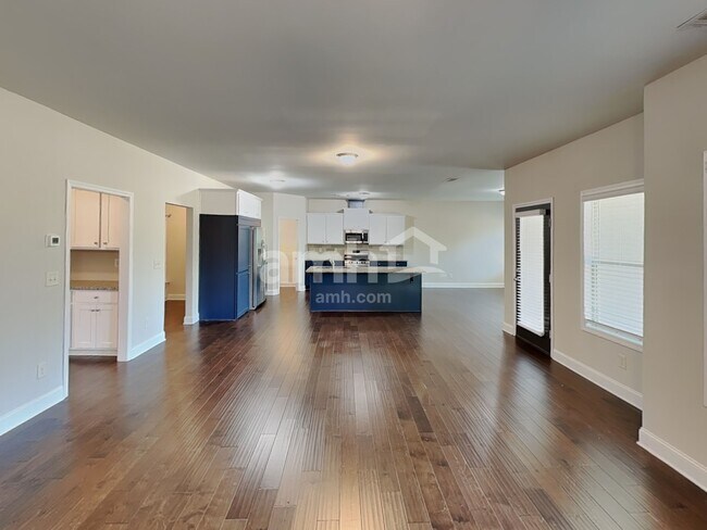 Foto del edificio - 1259 Victoria Walk Ln