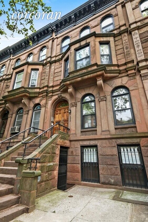Primary Photo - 502 1st St