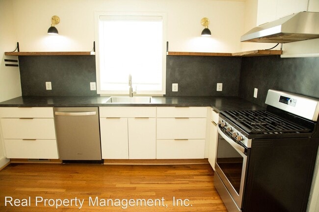 Building Photo - 4 br, 2 bath House - 2514 Westerly Ave